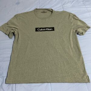 Calvin Klein tshirt xl